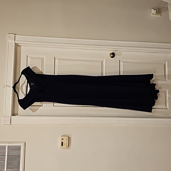 Aqua, Women of the shoulder black gown - Picture 7 of 12